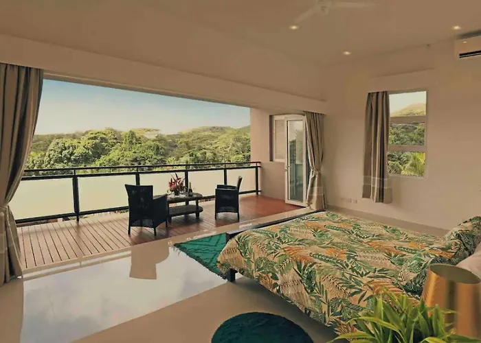 Cliffhanger Mountain With Private Pools Misere